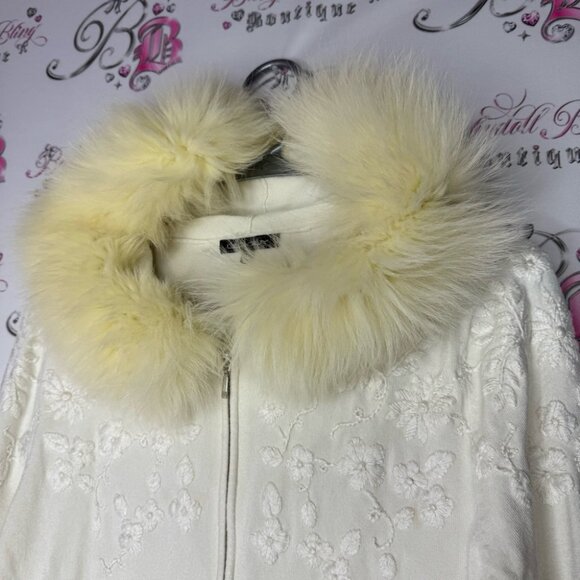 Leo guy sweater faux fur hood cream white floral embroidered zip up luxe winter - Picture 4 of 10